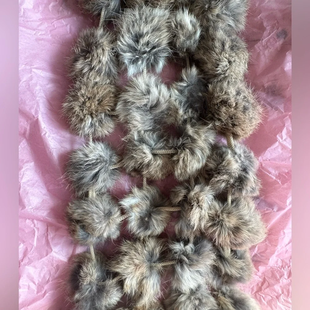 REAL RABBIT Fur Pom Pom Scarf